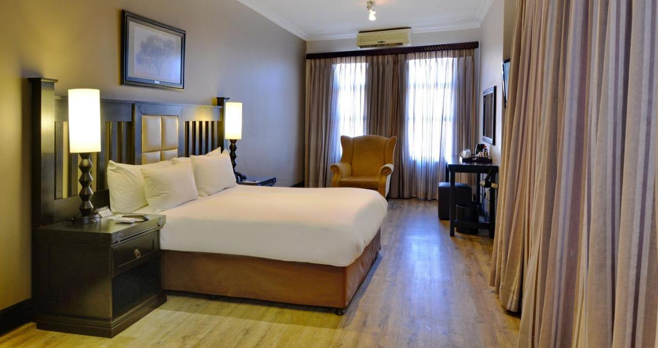 Anew Hotel Highveld Emalahleni Екстер'єр фото