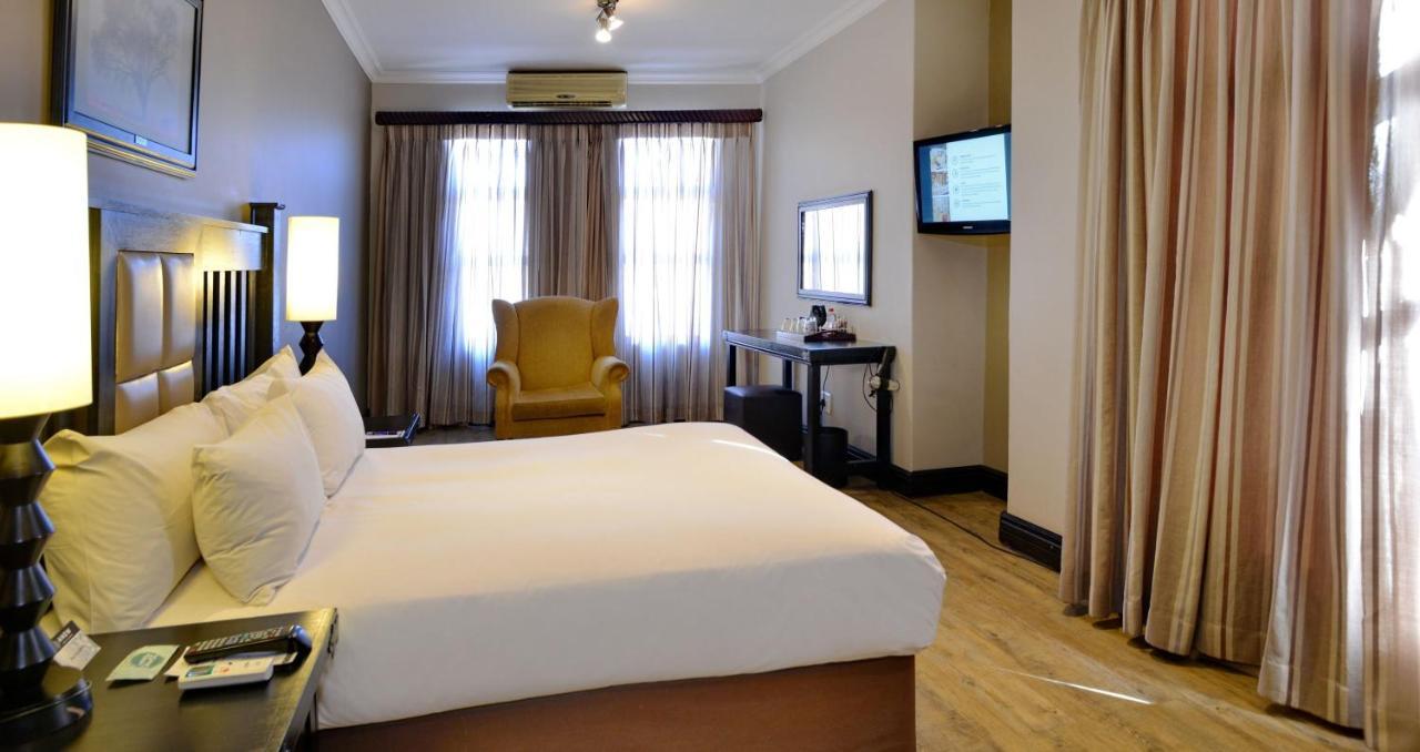 Anew Hotel Highveld Emalahleni Екстер'єр фото