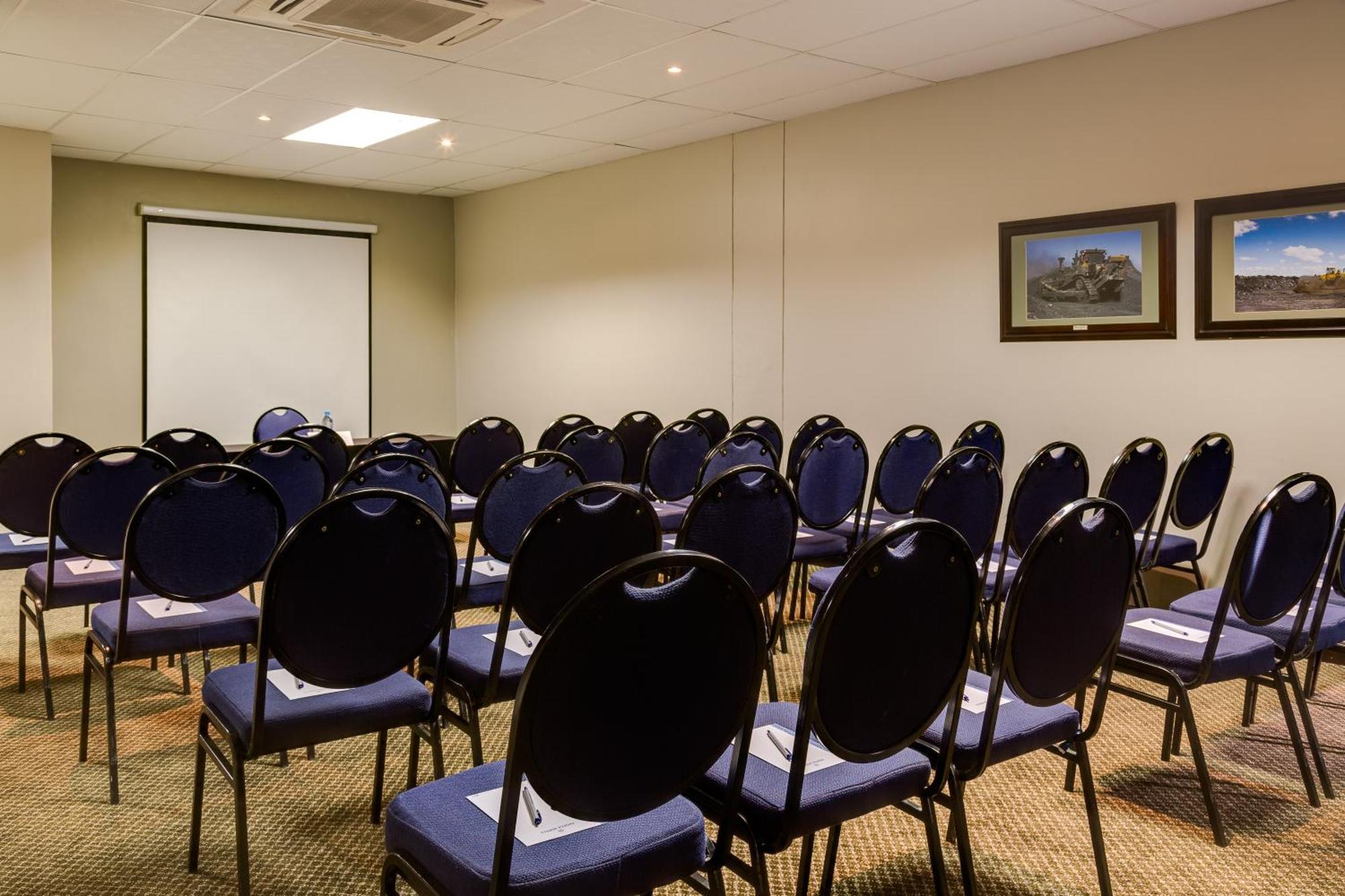 Anew Hotel Highveld Emalahleni Екстер'єр фото