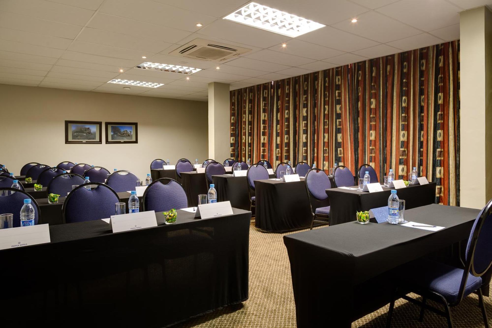 Anew Hotel Highveld Emalahleni Екстер'єр фото
